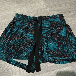 Lululemon women’s shorts